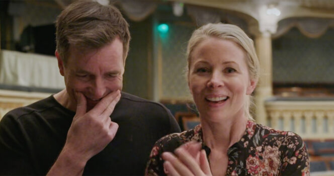 Christopher Wollter och Julia Dufvenius. Foto: SVT