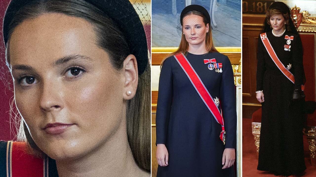 Kronprinsesse Ingrid Alexandra i mørk kjole med rødt bånd og ordenstegn under offisiell seremoni, sammen med en kvinne i tilsvarende høytidsdrakt