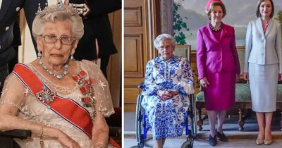 Prinsessa Astrid i högtidsdräkt med tiara samt sittande i rullstol bredvid drottning Sonja